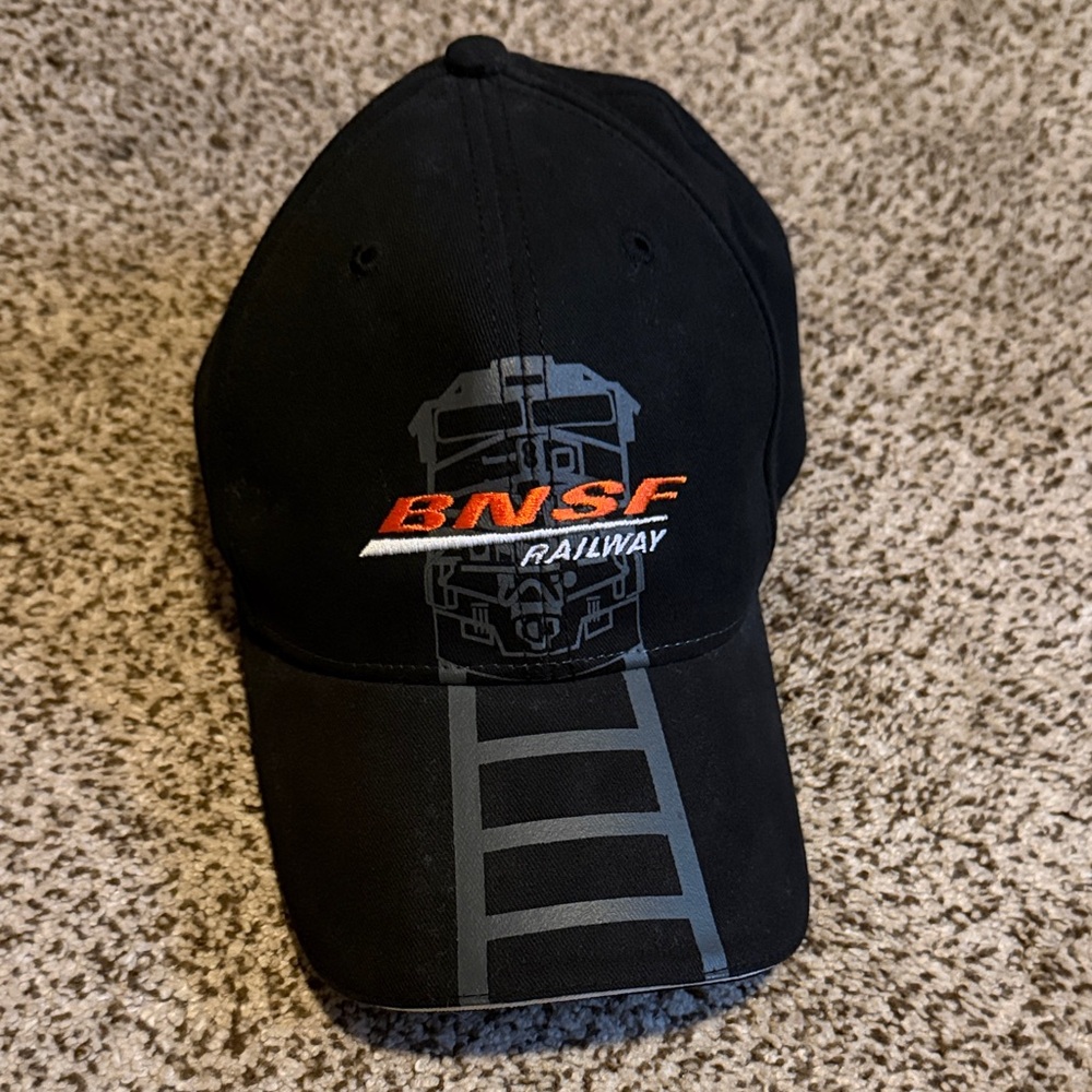 BNSF Railway Black Cap